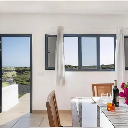 Vakantiehuis Casa Paco - Orzola