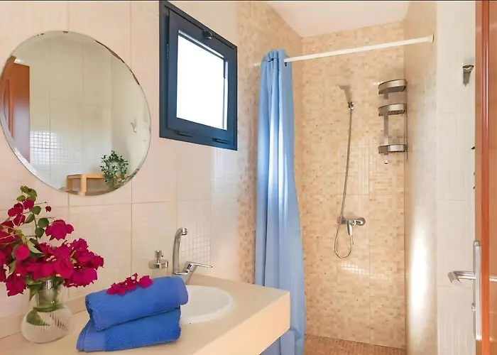 Casa Paco - *